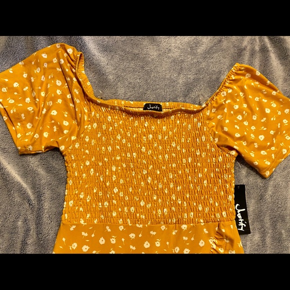 Justify Yellow Floral Sun Dress, Juniors M - Picture 2 of 6